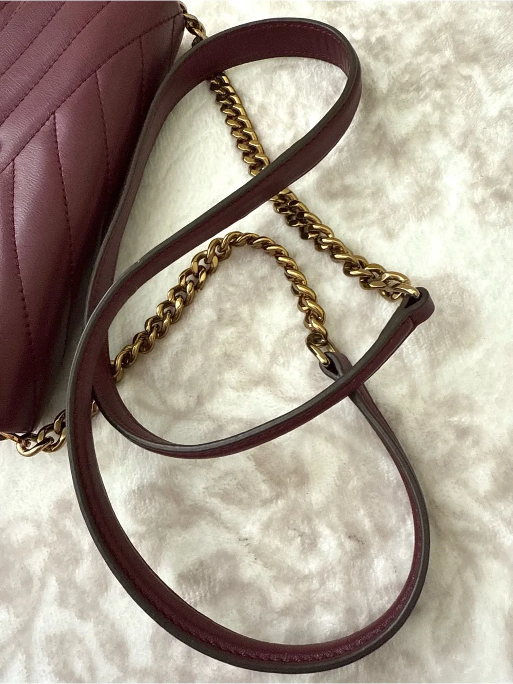 TORY BURCH Kira Chevron Quilted Leather Chain Strap Crossbody Bag in Burgundy
